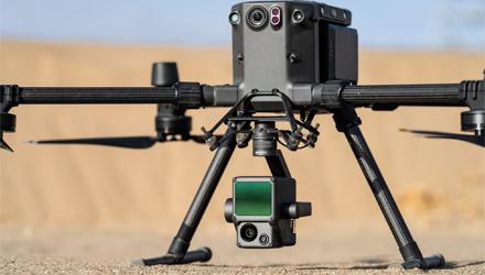 A világ első kompakt, stabilizált lézeres letapogatója, a DJI Zenmuse L1